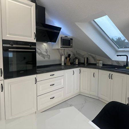 Flexible, Schoene Und Gut Aussehende Feriensuite Reutlingen Esterno foto