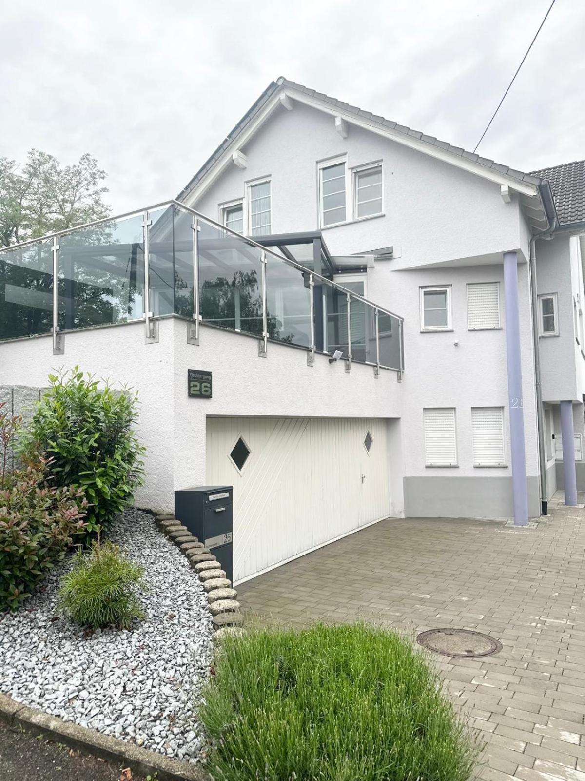 Flexible, Schoene Und Gut Aussehende Feriensuite Reutlingen Esterno foto