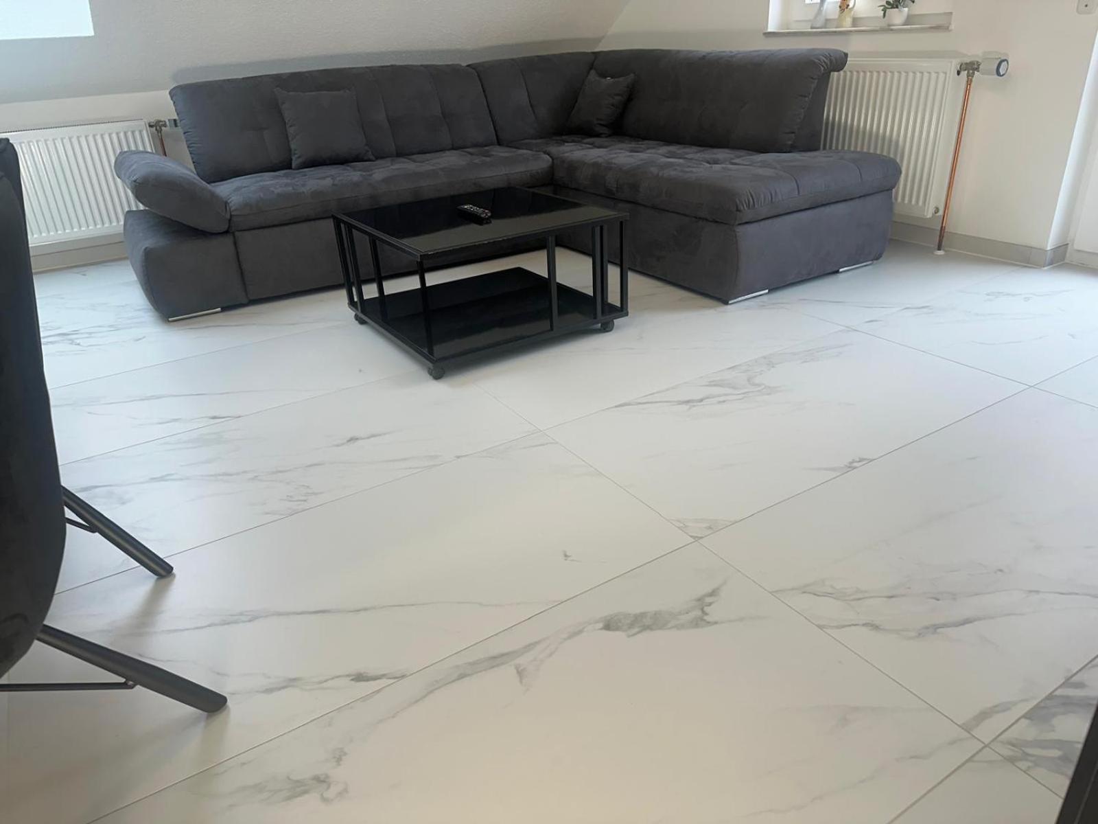 Flexible, Schoene Und Gut Aussehende Feriensuite Reutlingen Esterno foto