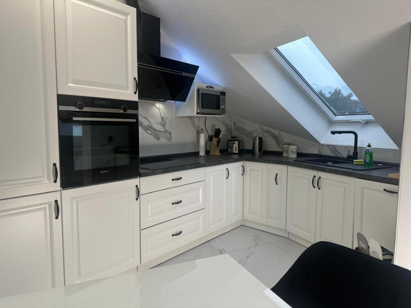 Flexible, Schoene Und Gut Aussehende Feriensuite Reutlingen Esterno foto