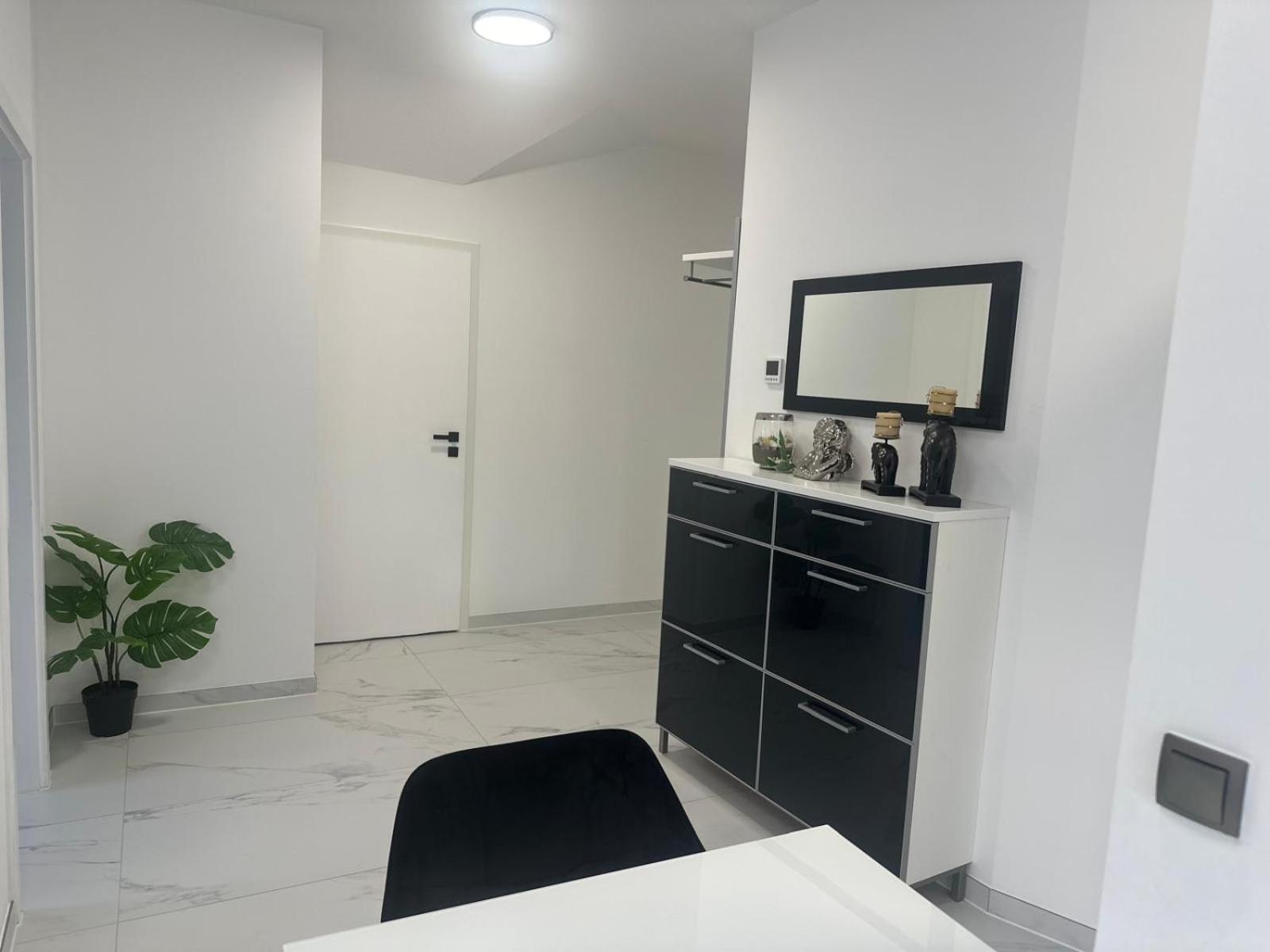 Flexible, Schoene Und Gut Aussehende Feriensuite Reutlingen Esterno foto