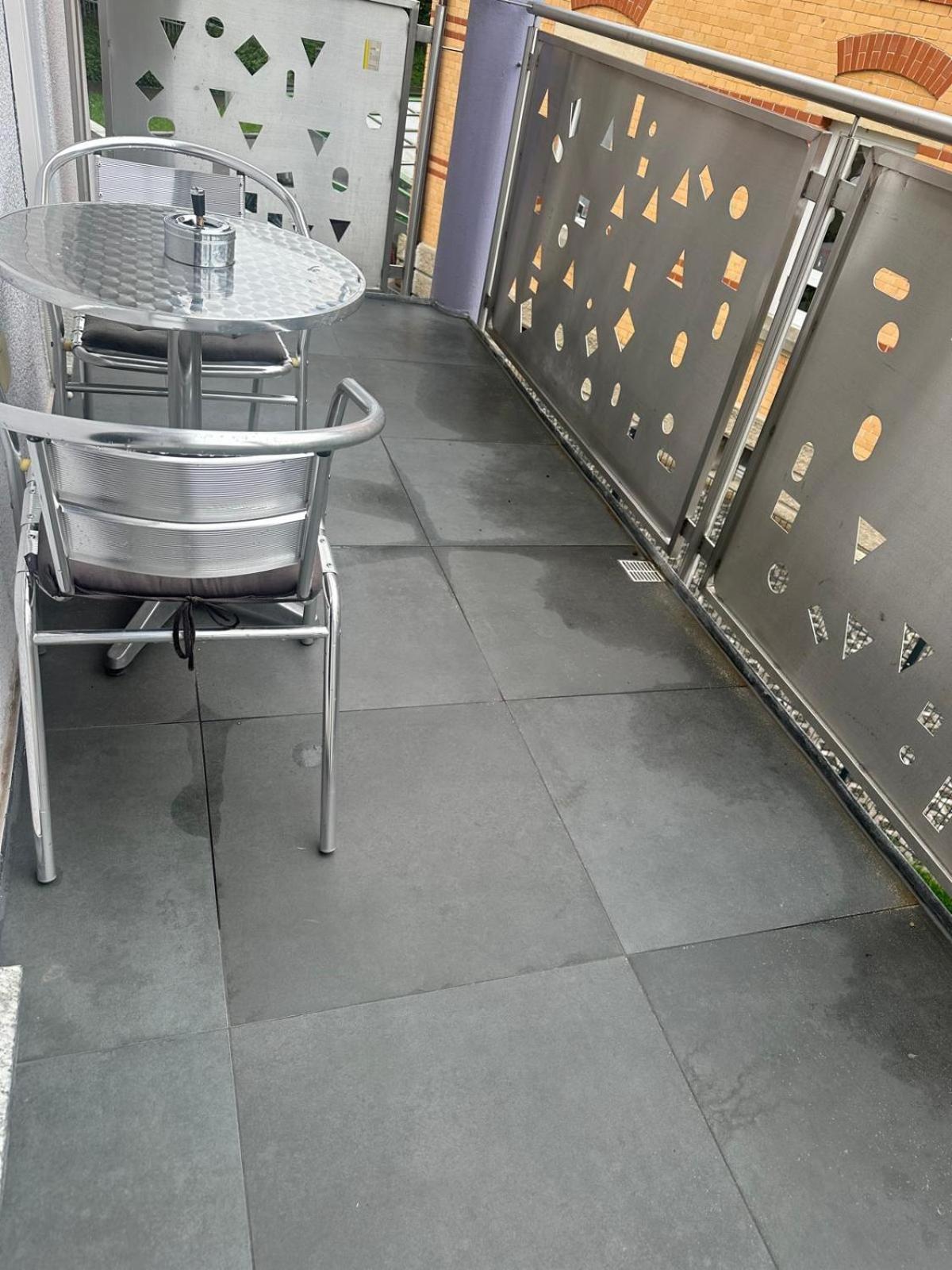 Flexible, Schoene Und Gut Aussehende Feriensuite Reutlingen Esterno foto